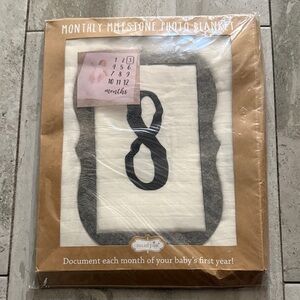 Mud Pie Monthly Milestone Photo Blanket